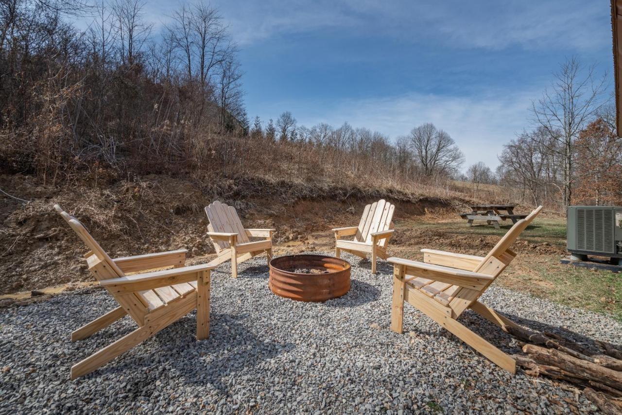 Family Friendly ~ Hocking Hills Cabin ~ Close To Caves, W/Wifi South Bloomingville Exterior photo